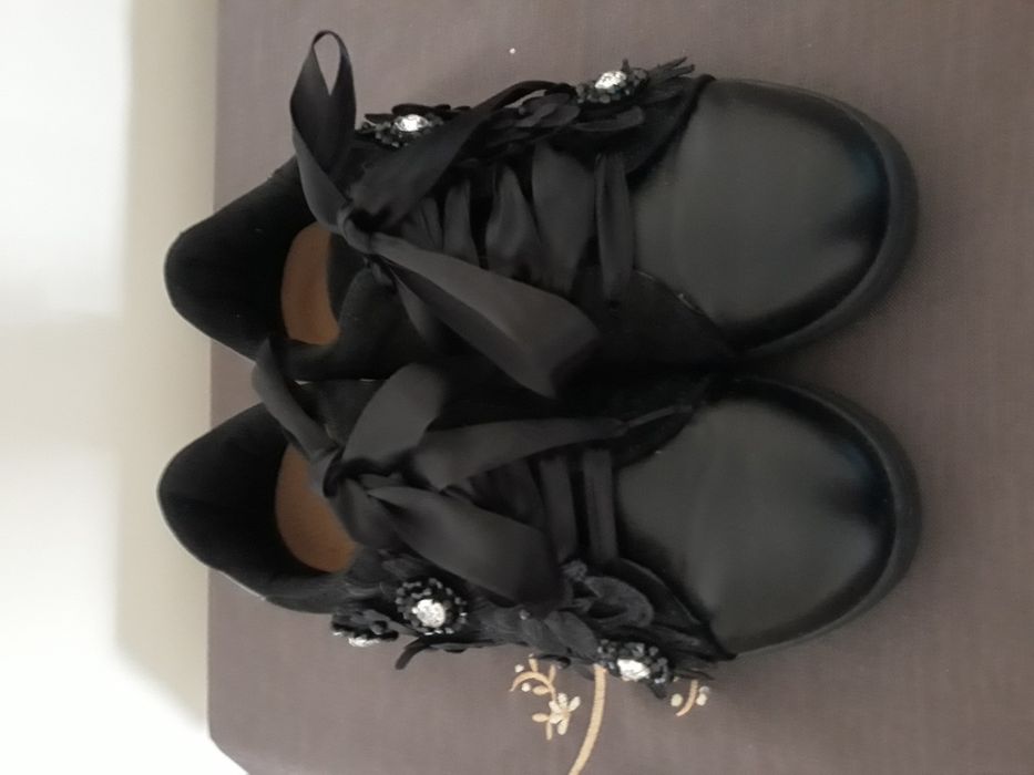 Sapatilhas pretas senhora Nogueira, Fraião E Lamaçães • OLX Portugal